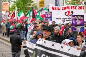 Duizend betogers in Wenen: "Israël hoort niet thuis op Eurovision".
